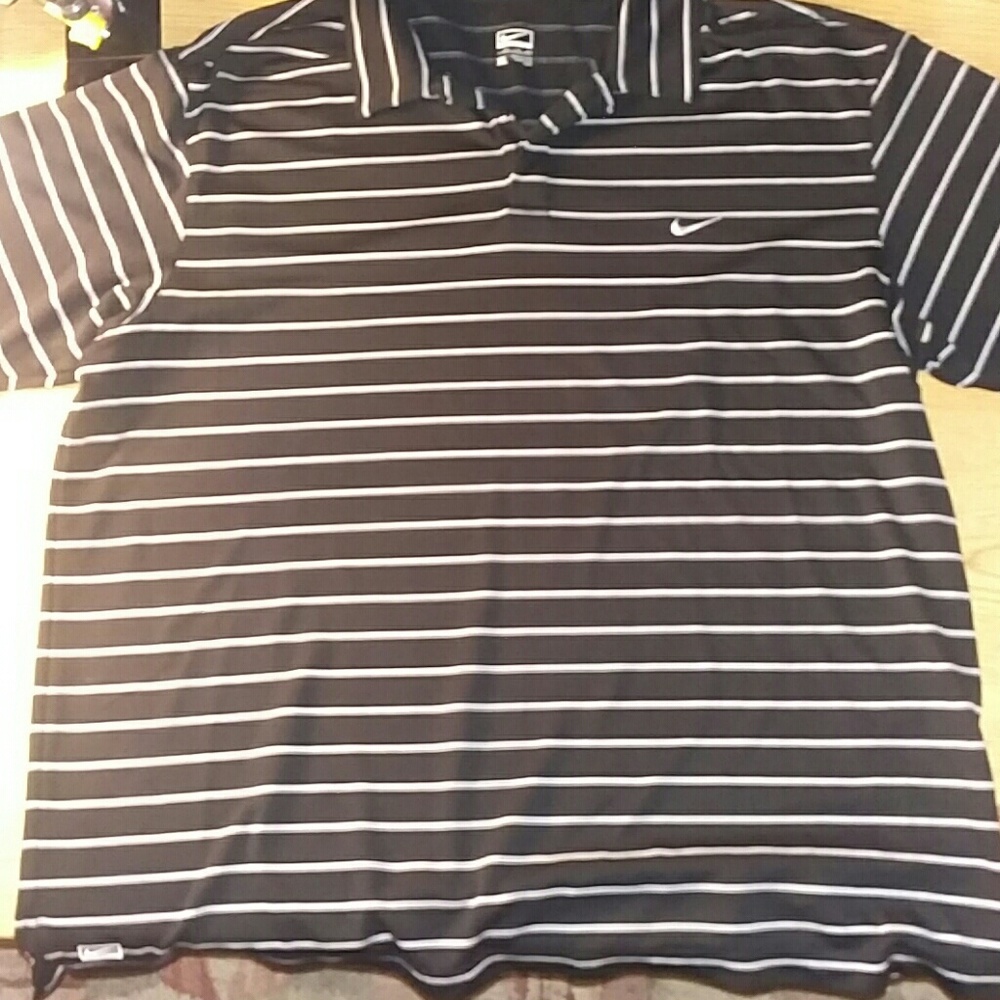 Men's Nike performance Polo tee